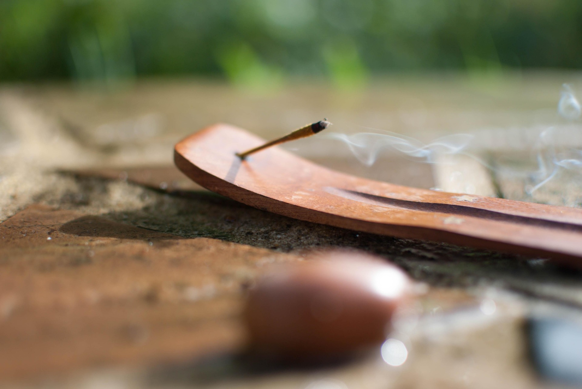 barskefranck-incense-2820316_1920